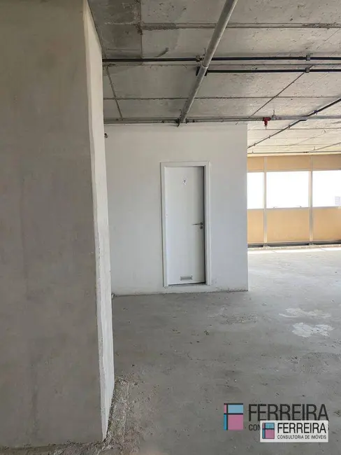 Sala Comercial para alugar, 850m2 em Costa Azul, Salvador - BA - imagem 3 Foto 3 de Sala Comercial para alugar, 850m2 em Costa Azul, Salvador - BA