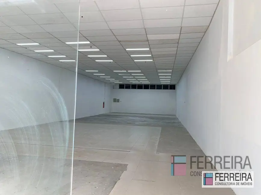Foto 3 de Loja para alugar, 300m2 em Itaigara, Salvador - BA