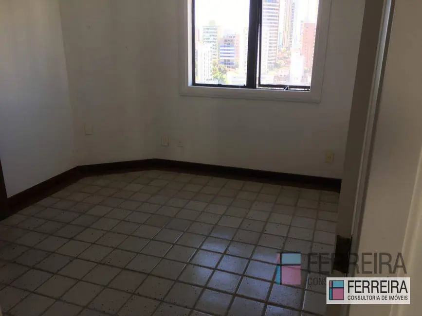 Apartamento com 3 quartos à venda, 332m2 em Barra, Salvador - BA - imagem 3 Foto 3 de Apartamento com 3 quartos à venda, 332m2 em Barra, Salvador - BA