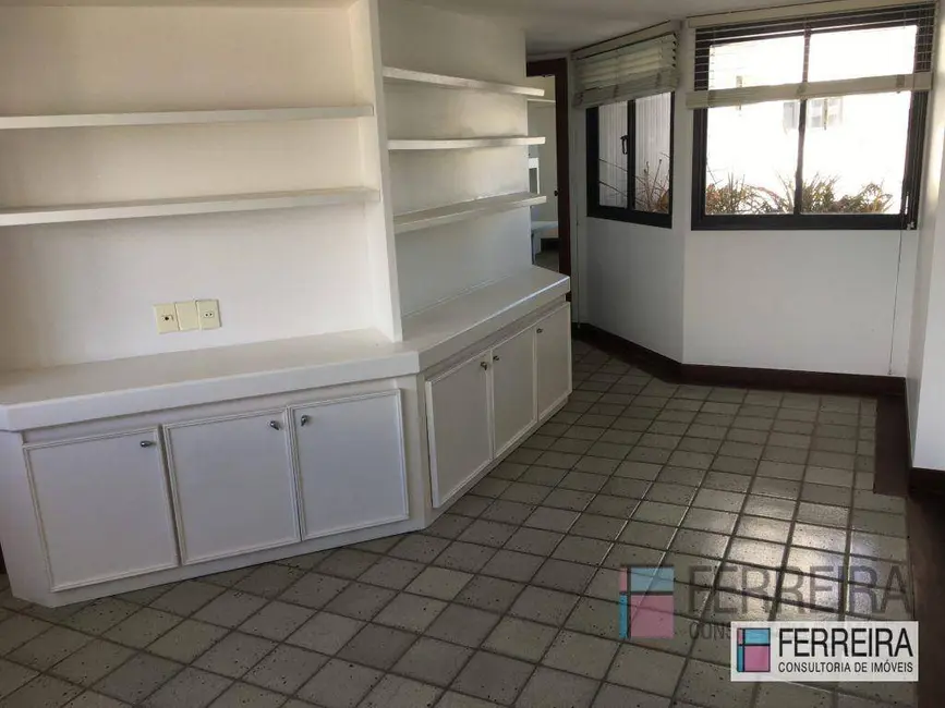 Apartamento com 3 quartos à venda, 332m2 em Barra, Salvador - BA - imagem 7 Foto 7 de Apartamento com 3 quartos à venda, 332m2 em Barra, Salvador - BA