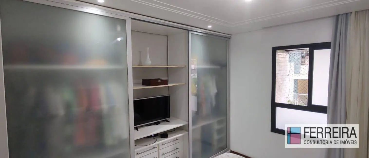 Apartamento com 4 quartos à venda, 172m2 em Pituba, Salvador - BA - imagem 8 Foto 8 de Apartamento com 4 quartos à venda, 172m2 em Pituba, Salvador - BA