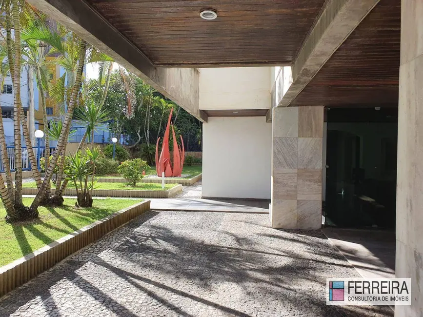 Foto 3 de Apartamento com 4 quartos à venda, 230m2 em Armação, Salvador - BA