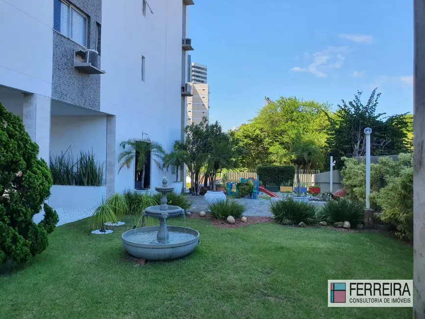 Apartamento com 4 quartos à venda, 200m2 em Itaigara, Salvador - BA - imagem 8 Foto 8 de Apartamento com 4 quartos à venda, 200m2 em Itaigara, Salvador - BA