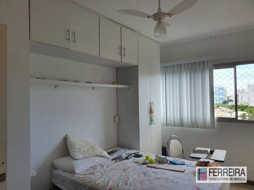 Apartamento com 4 quartos à venda, 204m2 em Itaigara, Salvador - BA - imagem 3 Foto 3 de Apartamento com 4 quartos à venda, 204m2 em Itaigara, Salvador - BA