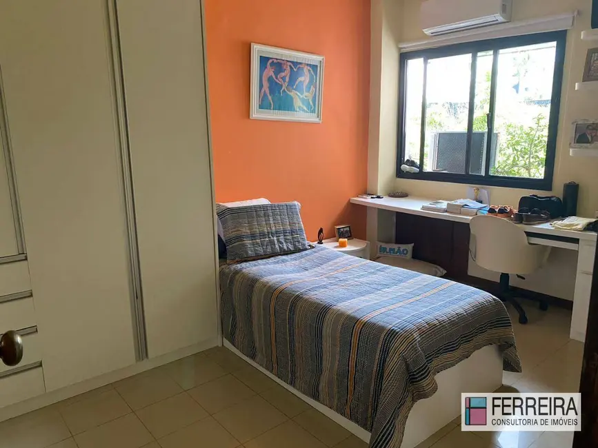 Foto 6 de Apartamento com 4 quartos à venda, 267m2 em Ondina, Salvador - BA