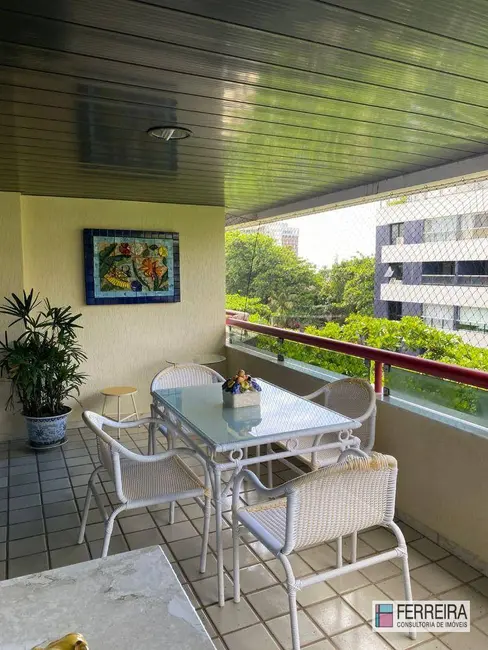 Foto 4 de Apartamento com 4 quartos à venda, 267m2 em Ondina, Salvador - BA
