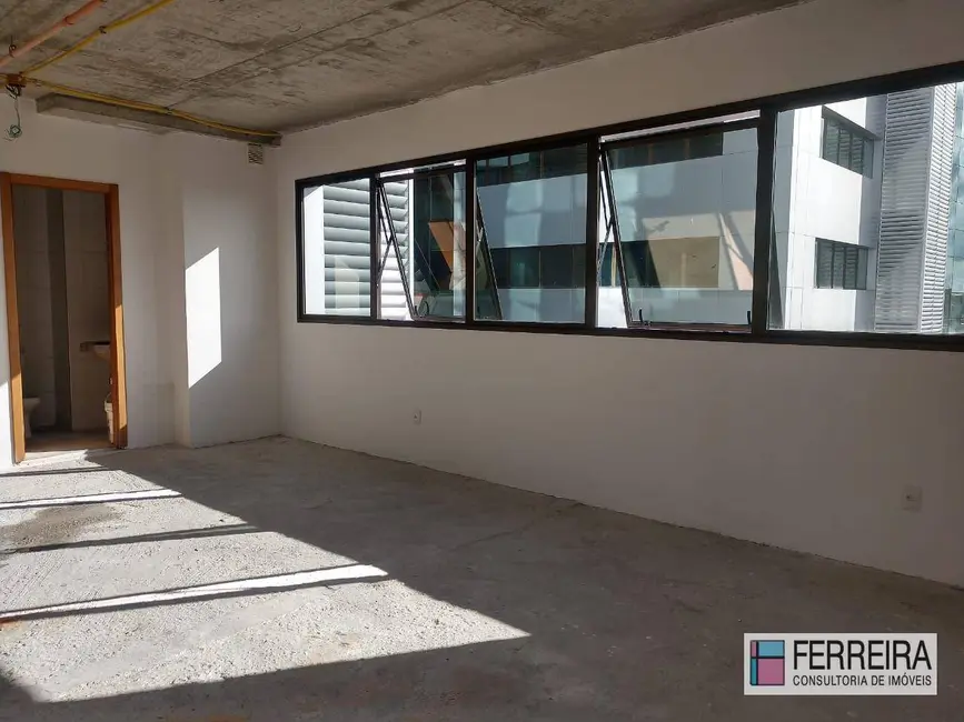 Sala Comercial à venda, 42m2 em São Cristóvão, Salvador - BA - imagem 3 Foto 3 de Sala Comercial à venda, 42m2 em São Cristóvão, Salvador - BA