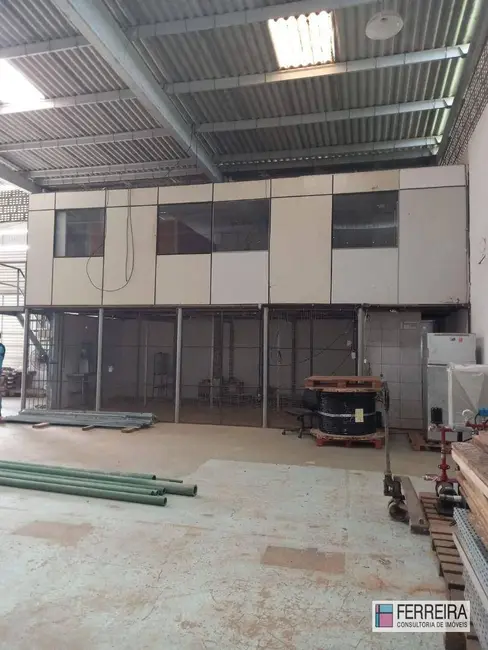 Armazém / Galpão para alugar, 230m2 em Lauro De Freitas - BA - imagem 7 Foto 7 de Armazém / Galpão para alugar, 230m2 em Lauro De Freitas - BA