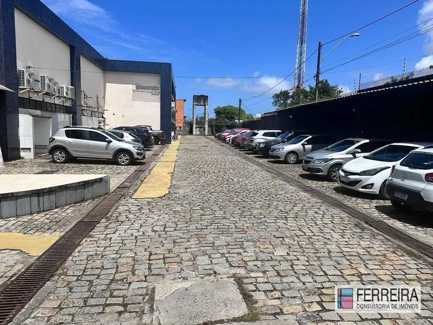 Loja à venda e para alugar, 370m2 em Lauro De Freitas - BA - imagem 9 Foto 9 de Loja à venda e para alugar, 370m2 em Lauro De Freitas - BA