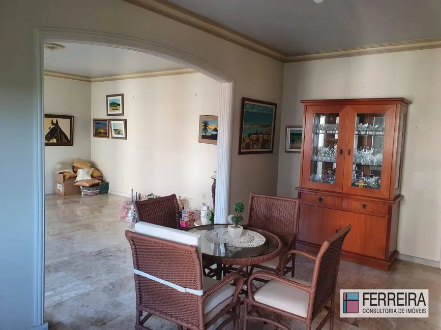 Apartamento com 4 quartos à venda, 200m2 em Itaigara, Salvador - BA - imagem 7 Foto 7 de Apartamento com 4 quartos à venda, 200m2 em Itaigara, Salvador - BA