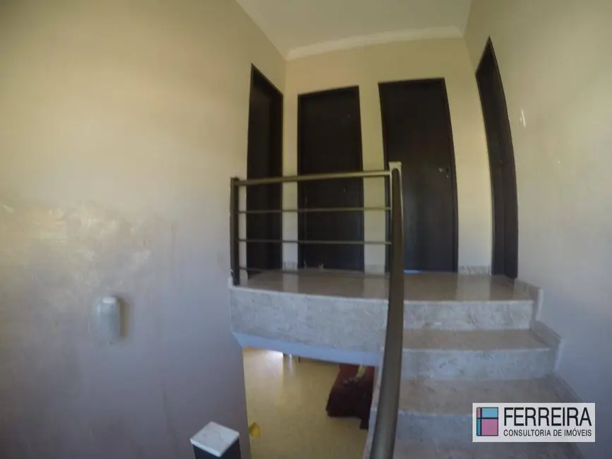 Foto 4 de Casa com 4 quartos à venda, 750m2 em Camacari - BA