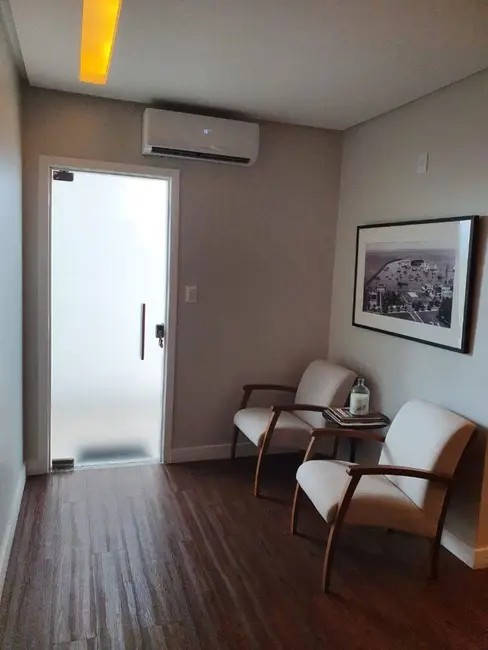 Sala Comercial à venda e para alugar, 30m2 em Pituba, Salvador - BA - imagem 2 Foto 2 de Sala Comercial à venda e para alugar, 30m2 em Pituba, Salvador - BA