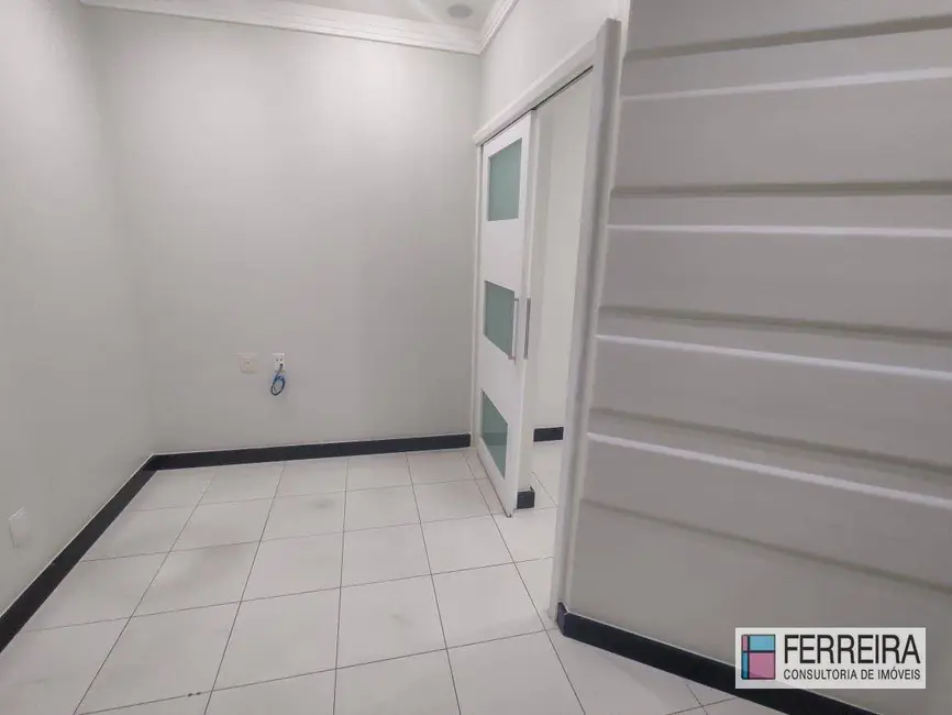 Sala Comercial à venda e para alugar, 34m2 em Pituba, Salvador - BA - imagem 4 Foto 4 de Sala Comercial à venda e para alugar, 34m2 em Pituba, Salvador - BA