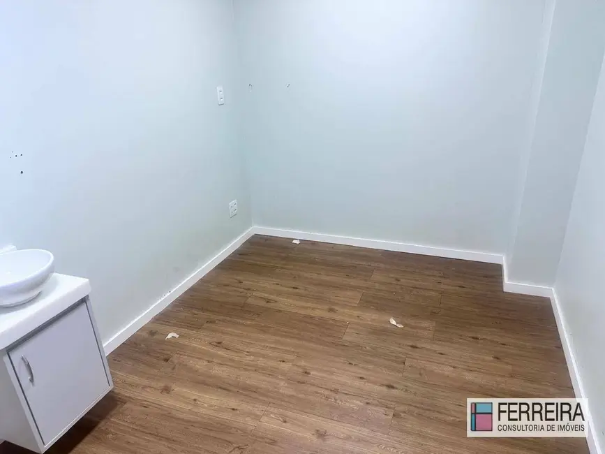 Sala Comercial à venda, 450m2 em São Cristóvão, Salvador - BA - imagem 2 Foto 2 de Sala Comercial à venda, 450m2 em São Cristóvão, Salvador - BA