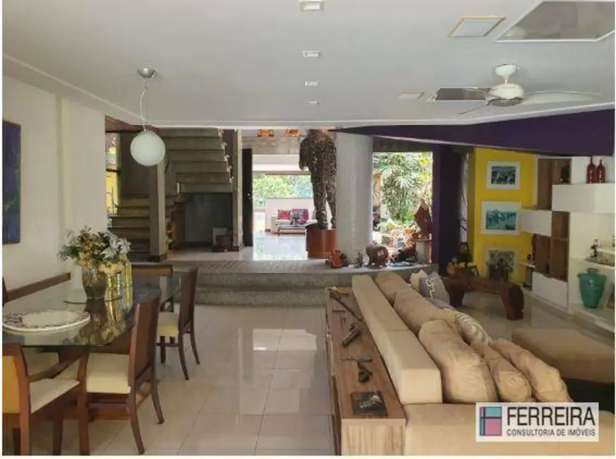 Casa com 4 quartos à venda, 731m2 em Itaigara, Salvador - BA - imagem 3 Foto 3 de Casa com 4 quartos à venda, 731m2 em Itaigara, Salvador - BA