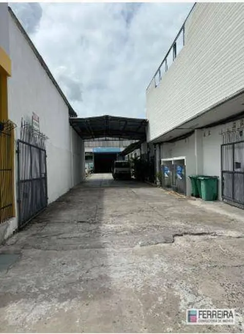 Foto 2 de Loja para alugar, 157m2 em Caminho de Areia, Salvador - BA