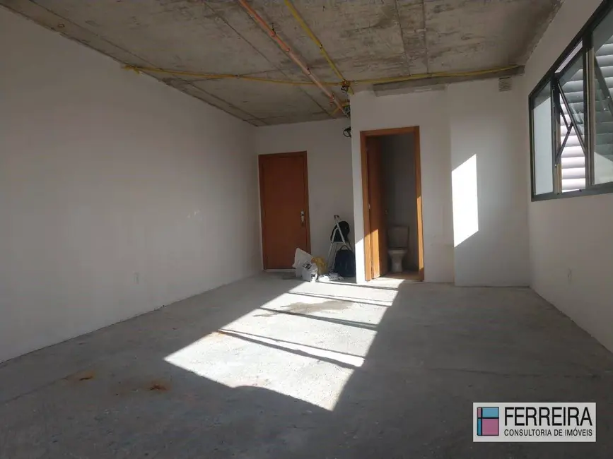 Sala Comercial à venda, 43m2 em São Cristóvão, Salvador - BA - imagem 3 Foto 3 de Sala Comercial à venda, 43m2 em São Cristóvão, Salvador - BA