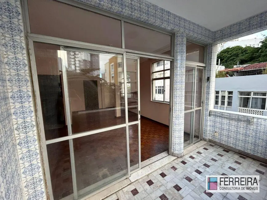 Apartamento com 3 quartos à venda, 100m2 em Barra, Salvador - BA - imagem 6 Foto 6 de Apartamento com 3 quartos à venda, 100m2 em Barra, Salvador - BA