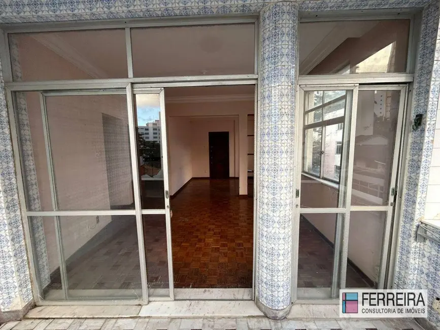 Apartamento com 3 quartos à venda, 100m2 em Barra, Salvador - BA - imagem 8 Foto 8 de Apartamento com 3 quartos à venda, 100m2 em Barra, Salvador - BA