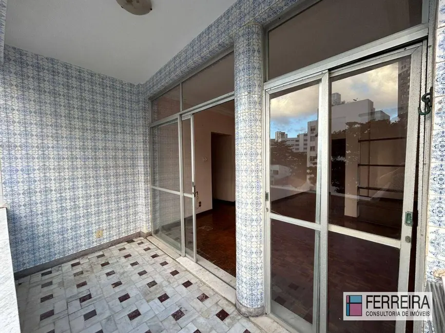 Apartamento com 3 quartos à venda, 100m2 em Barra, Salvador - BA - imagem 9 Foto 9 de Apartamento com 3 quartos à venda, 100m2 em Barra, Salvador - BA