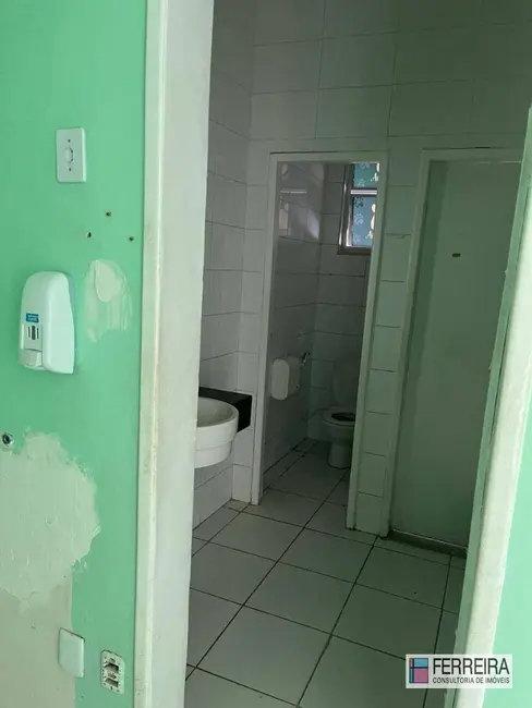 Foto 4 de Casa com 5 quartos para alugar, 270m2 em Vitória, Salvador - BA