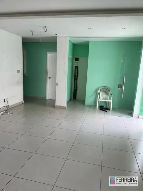 Foto 2 de Casa com 5 quartos para alugar, 270m2 em Vitória, Salvador - BA