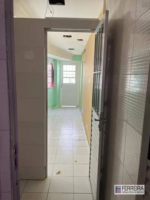 Foto 5 de Casa com 5 quartos para alugar, 270m2 em Vitória, Salvador - BA