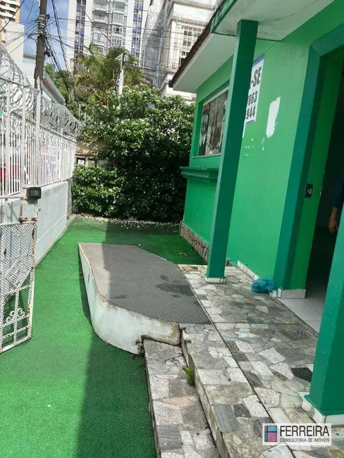 Foto 3 de Casa com 5 quartos para alugar, 270m2 em Vitória, Salvador - BA