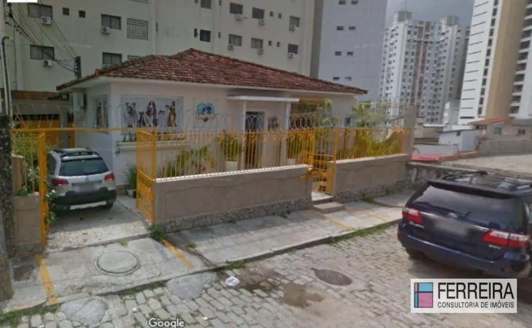 Foto 1 de Casa com 5 quartos para alugar, 270m2 em Vitória, Salvador - BA