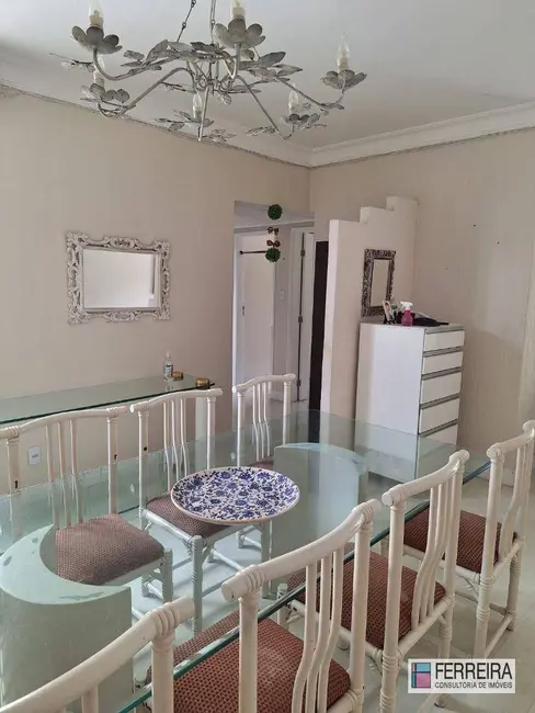 Apartamento com 3 quartos à venda, 159m2 em Itaigara, Salvador - BA - imagem 4 Foto 4 de Apartamento com 3 quartos à venda, 159m2 em Itaigara, Salvador - BA