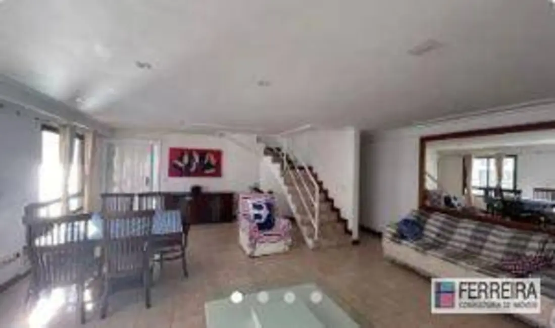 Foto 2 de Cobertura com 5 quartos à venda, 335m2 em Vitória, Salvador - BA