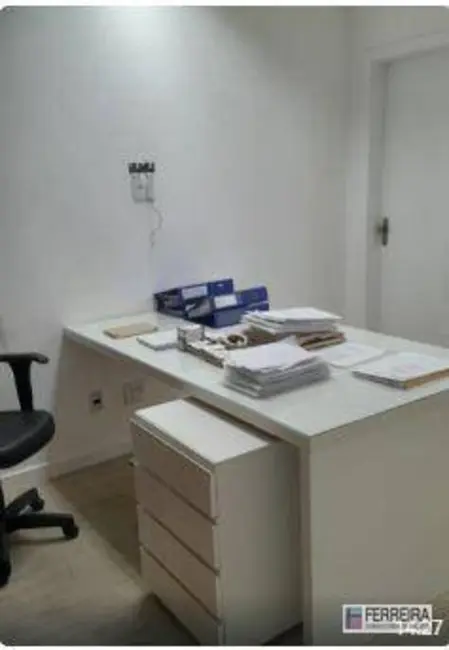 Sala Comercial à venda e para alugar, 32m2 em Pituba, Salvador - BA - imagem 4 Foto 4 de Sala Comercial à venda e para alugar, 32m2 em Pituba, Salvador - BA