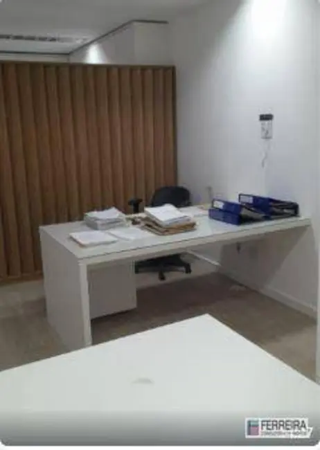 Sala Comercial à venda e para alugar, 32m2 em Pituba, Salvador - BA - imagem 3 Foto 3 de Sala Comercial à venda e para alugar, 32m2 em Pituba, Salvador - BA