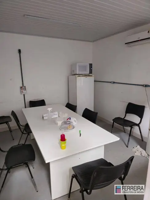 Armazém / Galpão à venda e para alugar, 900m2 em IAPI, Salvador - BA - imagem 4 Foto 4 de Armazém / Galpão à venda e para alugar, 900m2 em IAPI, Salvador - BA