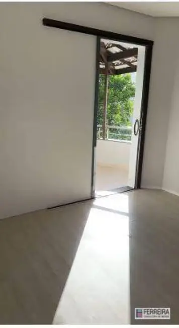 Foto 9 de Casa de Condomínio com 4 quartos à venda, 315m2 em Lauro De Freitas - BA