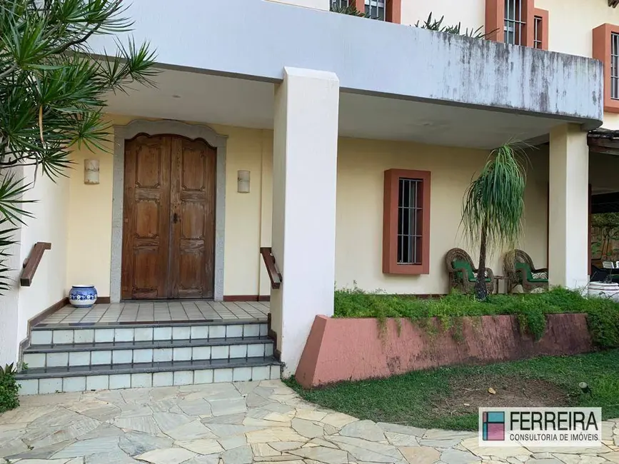 Casa com 6 quartos à venda, 1050m2 em Candeal, Salvador - BA - imagem 3 Foto 3 de Casa com 6 quartos à venda, 1050m2 em Candeal, Salvador - BA