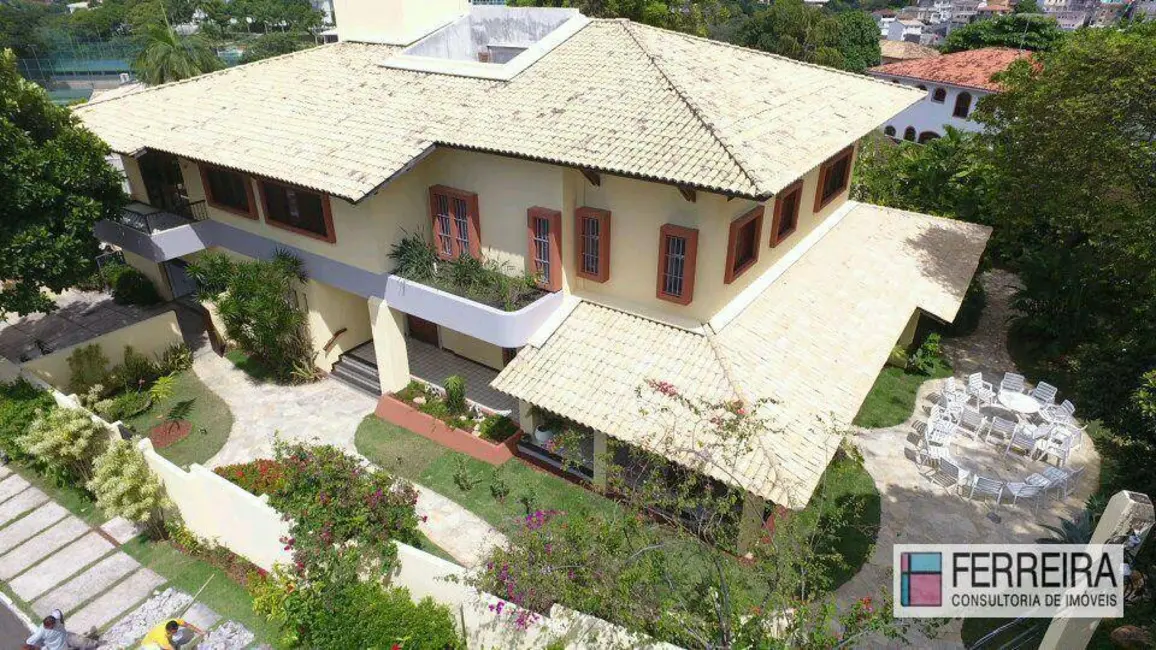 Casa com 6 quartos à venda, 1050m2 em Candeal, Salvador - BA - imagem 2 Foto 2 de Casa com 6 quartos à venda, 1050m2 em Candeal, Salvador - BA