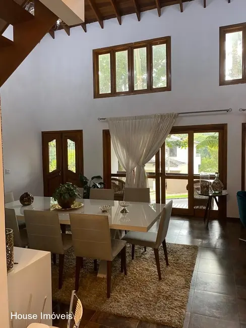 Foto 3 de Casa de Condomínio com 3 quartos à venda, 268m2 em Louveira - SP