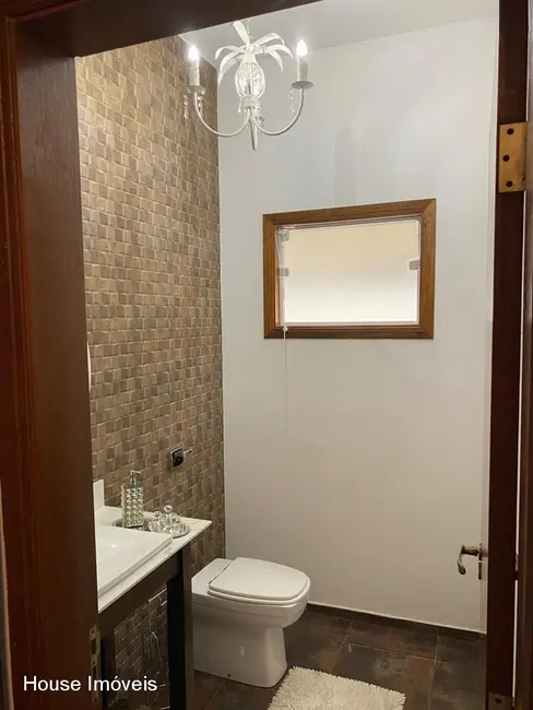 Foto 9 de Casa de Condomínio com 3 quartos à venda, 268m2 em Louveira - SP