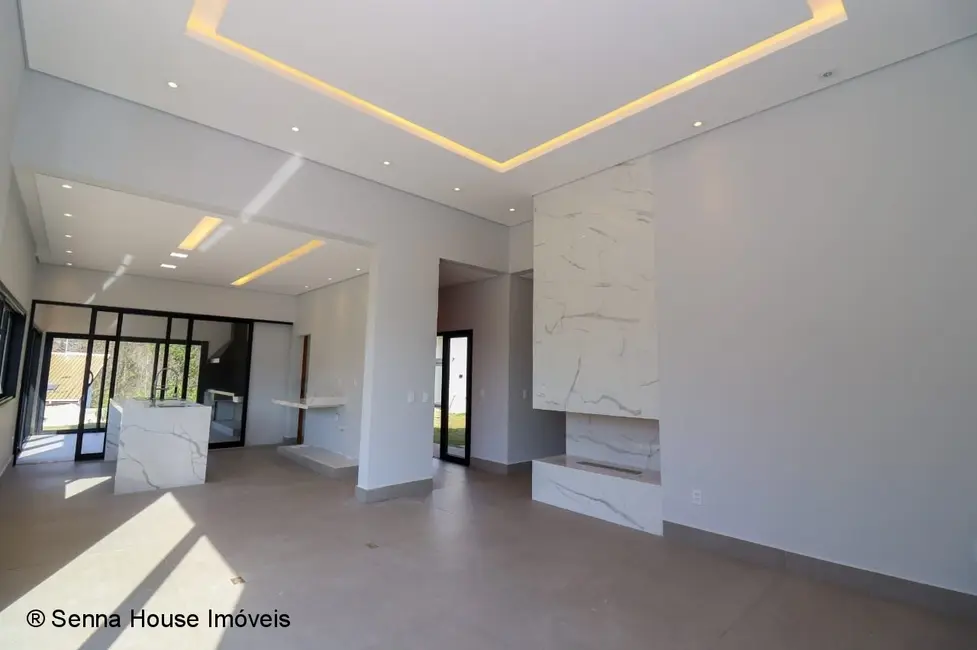 Foto 3 de Casa de Condomínio com 4 quartos à venda, 275m2 em Caxambu, Jundiai - SP