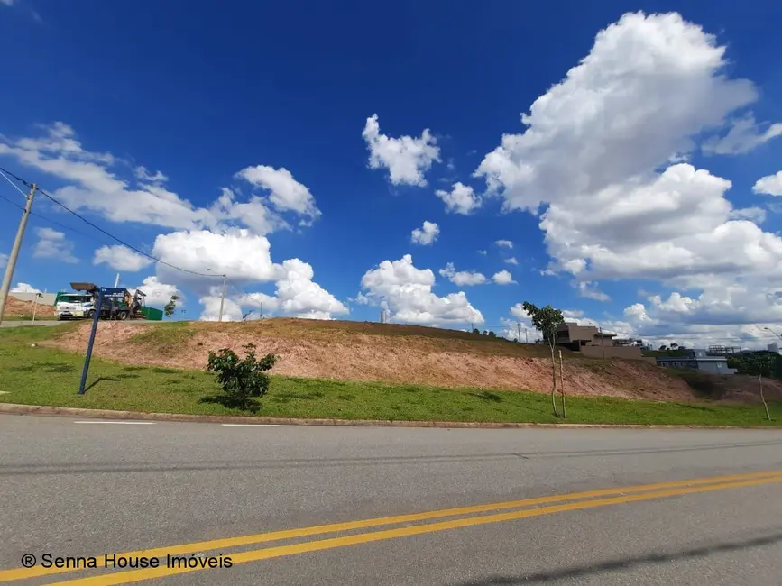 Foto 1 de Terreno / Lote à venda, 716m2 em Jundiai - SP