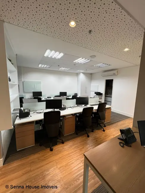 Foto 1 de Sala Comercial à venda e para alugar, 110m2 em Sítio Tamboré Alphaville, Barueri - SP