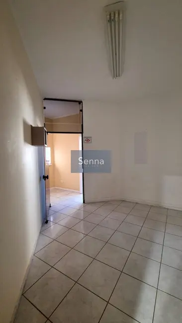 Foto 7 de Sala Comercial à venda e para alugar, 61m2 em Anhangabaú, Jundiai - SP
