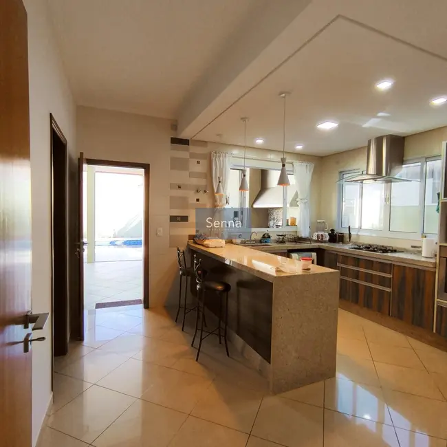 Foto 6 de Casa de Condomínio com 4 quartos à venda e para alugar, 500m2 em Medeiros, Jundiai - SP