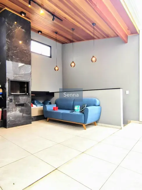 Casa com 3 quartos à venda, 240m2 em Jardim Novo Mundo, Varzea Paulista - SP - imagem 3 Foto 3 de Casa com 3 quartos à venda, 240m2 em Jardim Novo Mundo, Varzea Paulista - SP