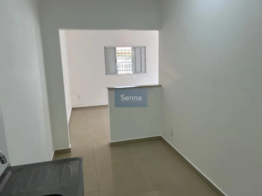 Foto 1 de Casa com 2 quartos para alugar, 60m2 em Bela Vista, Jundiai - SP