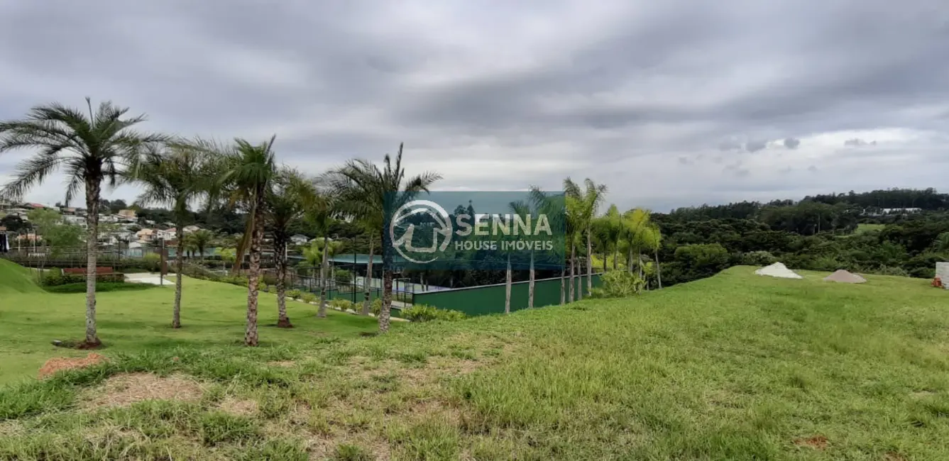 Foto 1 de Terreno / Lote à venda, 800m2 em Medeiros, Jundiai - SP