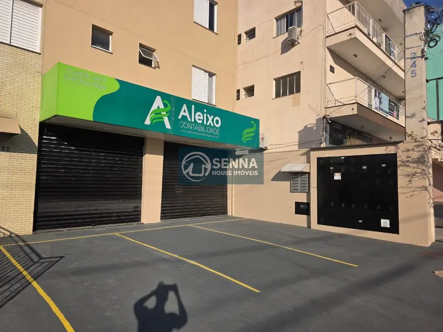 Loja para alugar, 12m2 em Vila Popular, Varzea Paulista - SP - imagem 7 Foto 7 de Loja para alugar, 12m2 em Vila Popular, Varzea Paulista - SP