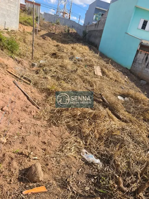 Foto 1 de Terreno / Lote à venda, 333m2 em Jarinu - SP