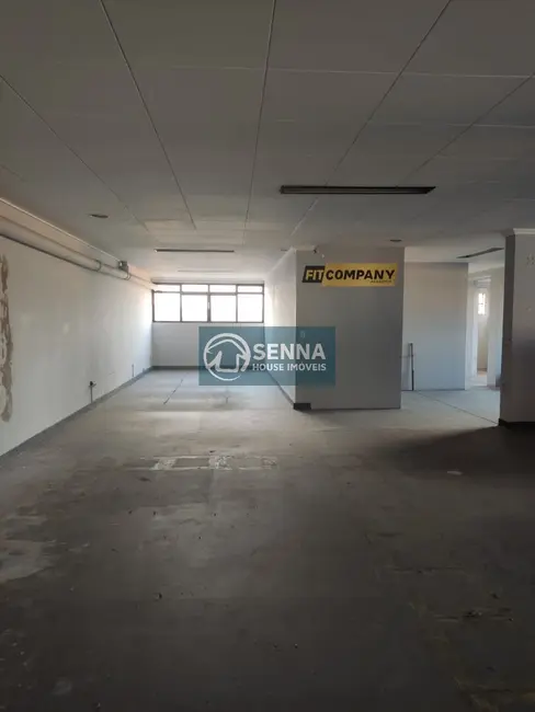 Sala Comercial para alugar, 330m2 em Vila São José, Varzea Paulista - SP - imagem 8 Foto 8 de Sala Comercial para alugar, 330m2 em Vila São José, Varzea Paulista - SP
